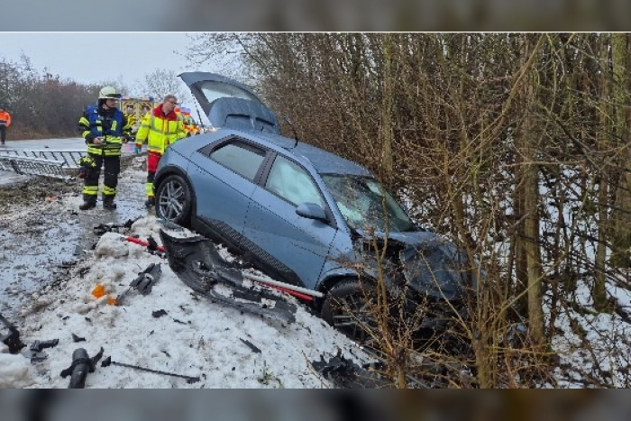 Verkehrsunfall auf der B76 Höhe Bösdorf