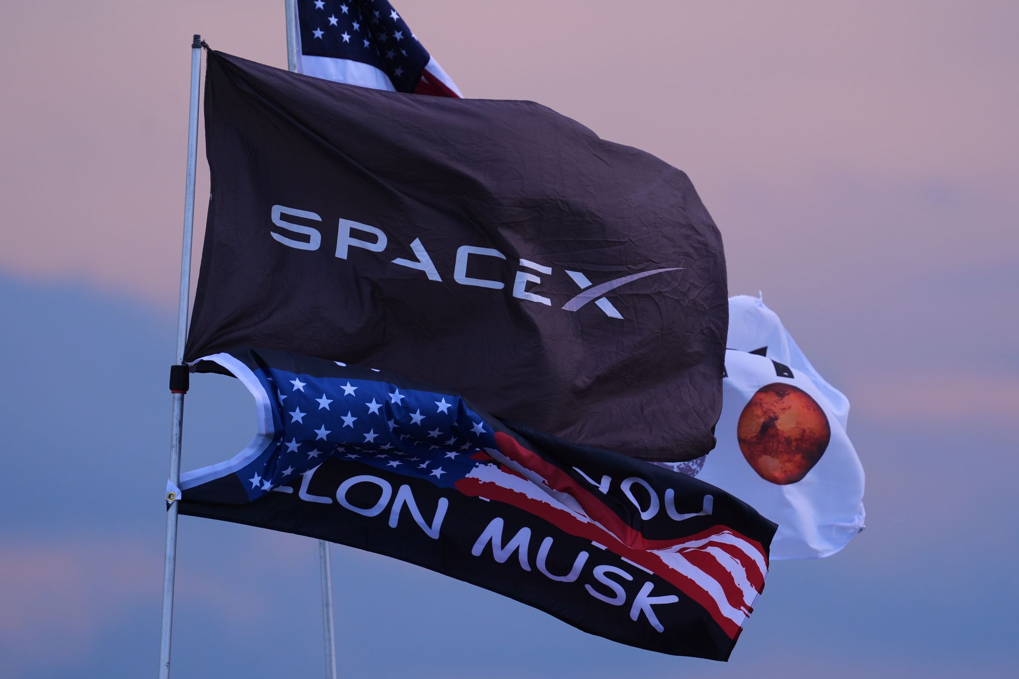 Elon Musk fusioniert SpaceX und xAI für Rechenzentren im All