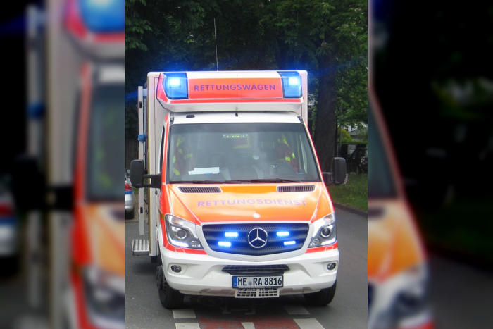 Erkrath: Kind von Auto angefahren, schwere Verletzungen