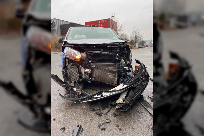 Winterhagen: Verkehrsunfall im Kreuzungsbereich