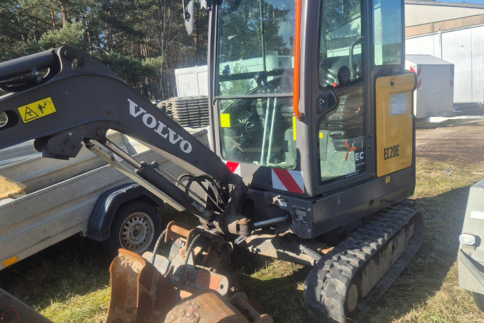 Diebstahl von Kettenbagger bei Grabow