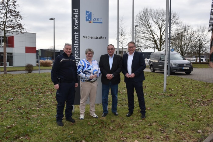 Gegen organisierte Schwarzarbeit: Landtagsabgeordnete besuchen Hauptzollamt Krefeld