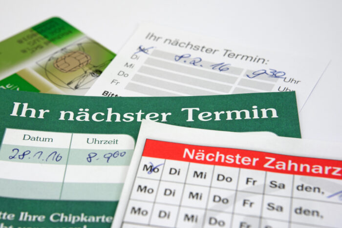 Milliardenloch bei Krankenkassen - Debatte über Familienversicherung