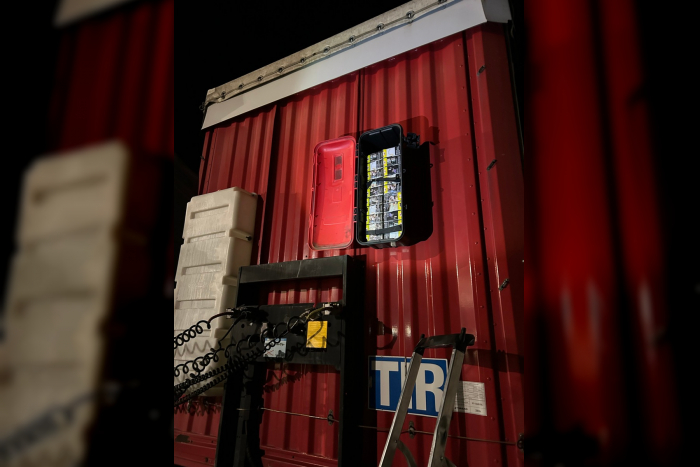 Deggendorf: Raffinierte Schmuggelverstecke in LKW entdeckt