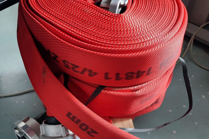 Langgöns: Suche nach Besitzern von Löschschläuchen