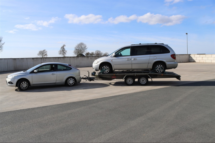 Ossendorf: Überladener Anhänger in Warburg
