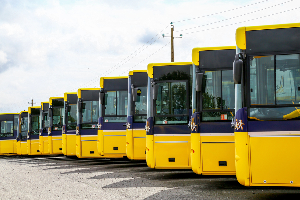 Warnstreik im Nahverkehr: Verdi legt Busse und Bahnen in vielen Städten lahm