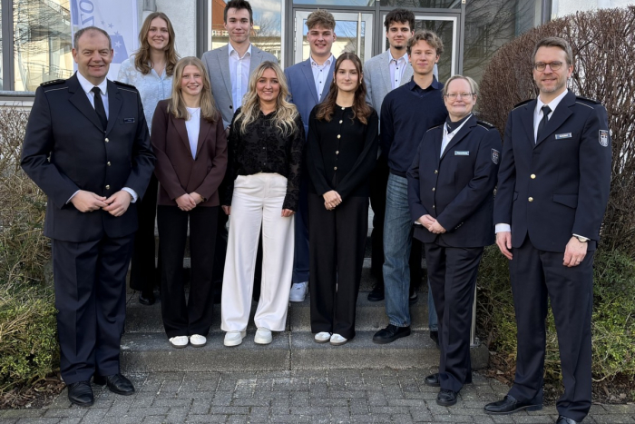 Münster: Start neuer Berufseinsteiger beim Hauptzollamt Bielefeld