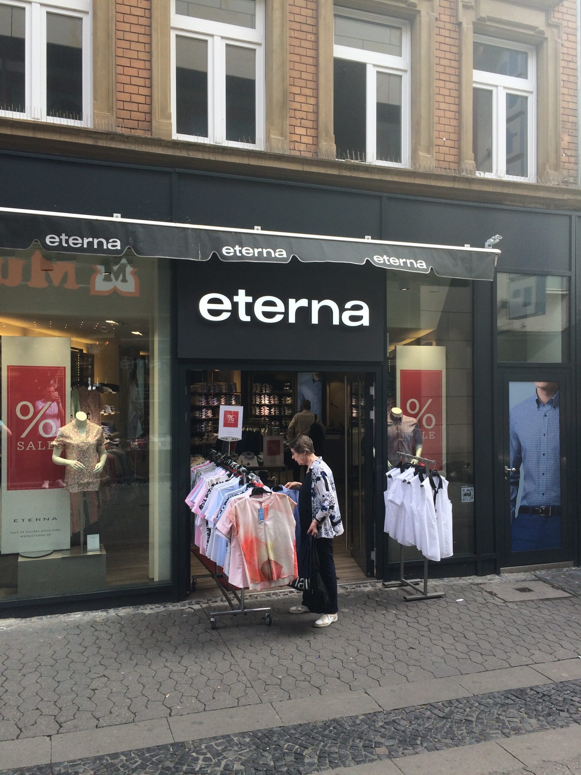 Traditionsmarke Eterna vor dem Aus: 900 Mitarbeiter und 50 Filialen betroffen