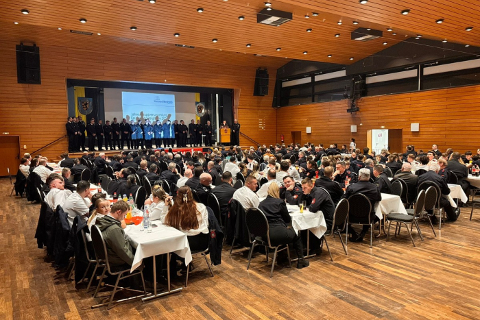 Rheidt-Hüchelhoven: Ehrungen und Beförderungen bei Feuerwehr Bergheim