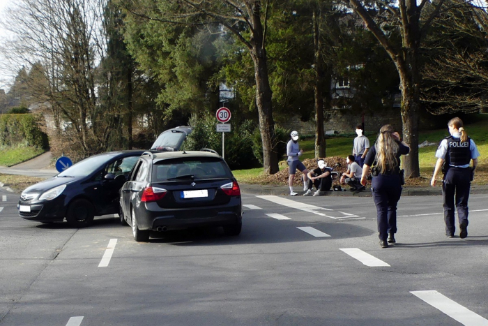 Nümbrecht: Unfall beim Abbiegen