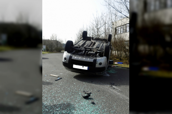 Verkehrsunfall in Windhagen