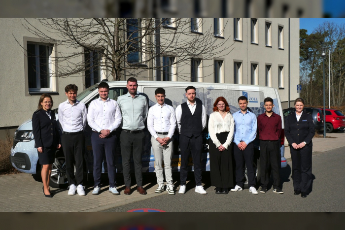 Rostock: Neue Zollanwärter beim Hauptzollamt Erfurt