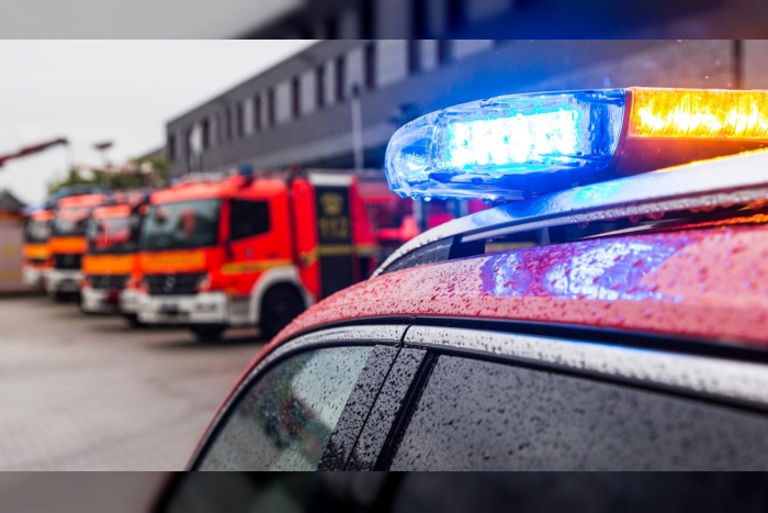 Duisburg: Regionalbahn stecken geblieben