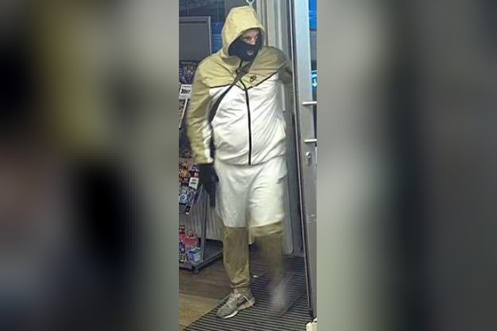 Öffentlichkeitsfahndung nach Tankstellenüberfall in Meppen