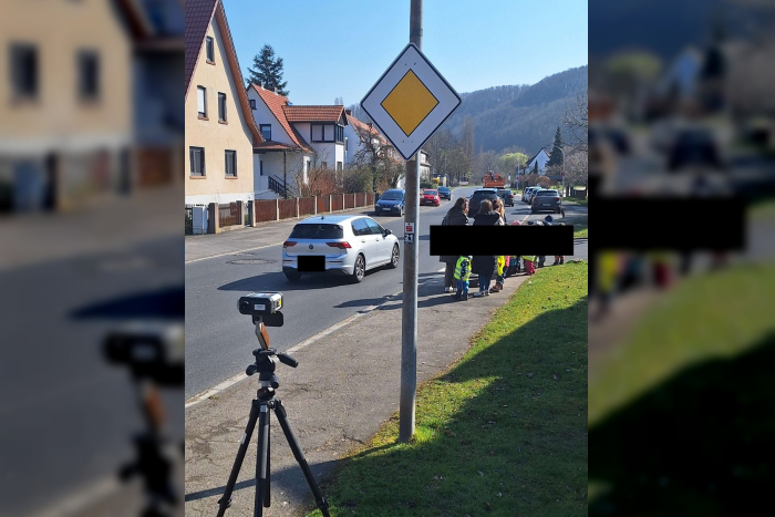 Wendershausen: Polizei überwacht Geschwindigkeit im Kindergartenbereich