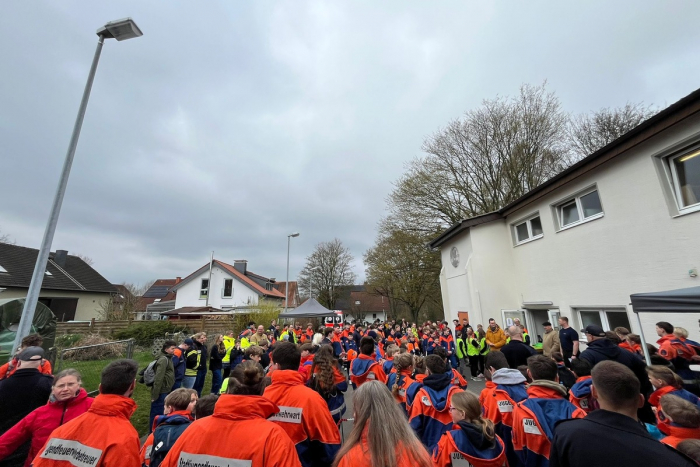 Leopoldshöhe: Volkslauf der Jugendfeuerwehr in Heiden,28 Teams beim „Rund um die Kassebrede“ Volkslauf in Heiden mit spannenden Wettbewerben und Sieg für Detmold-Nord.