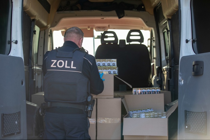 Frankfurt am Main: 300.000 unversteuerte Zigaretten in Northeim entdeckt