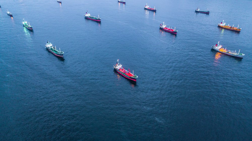 Militärische Spannungen: Iran bedroht US-Schiffe im strategischen Wasser