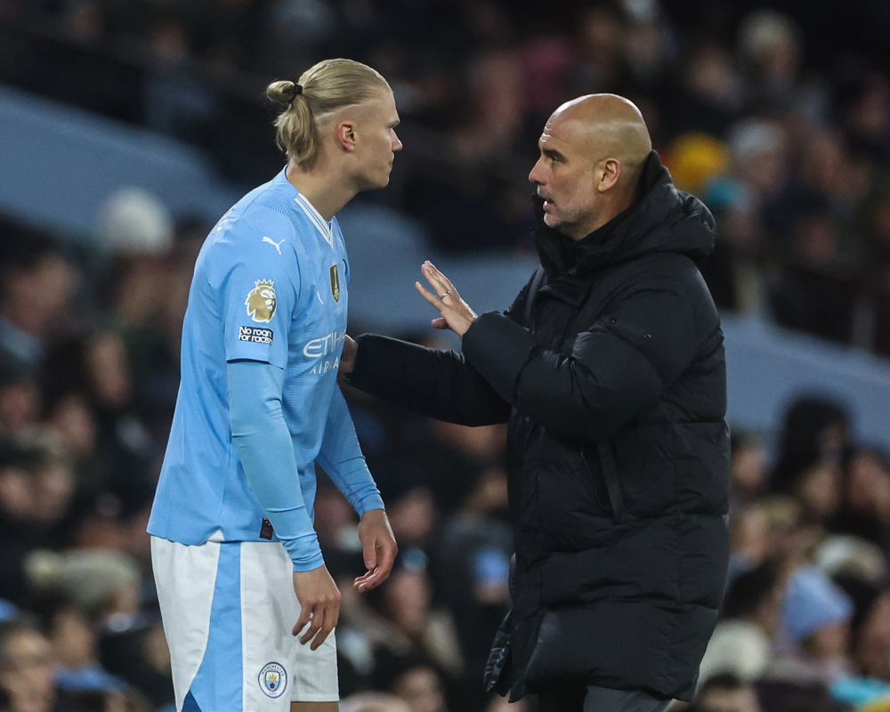 Manchester City übernimmt die Führung: Guardiola als strategische Bienenkönigin
