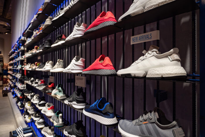 Hype um Adidas-„Wunderschuh“: Erst Ausverkauf, dann Abzocke