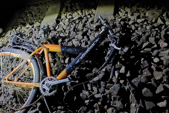 Kiel: Überfahrt im Gleis liegendes Fahrrad – Bundespolizei sucht Zeugen