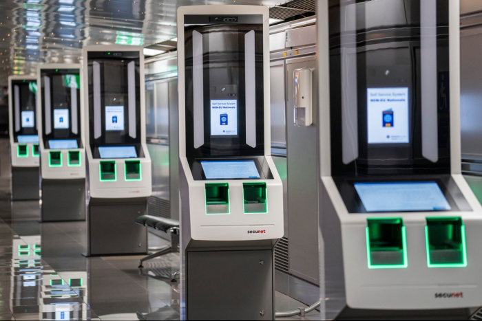 Potsdam: Neues digitales Entry/ Exit System in Deutschland