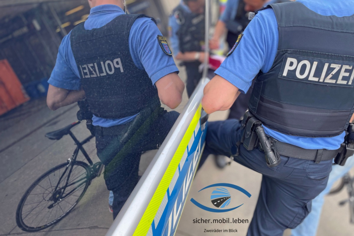 Zweiradkontrollen auf dem Kasseler Königsplatz