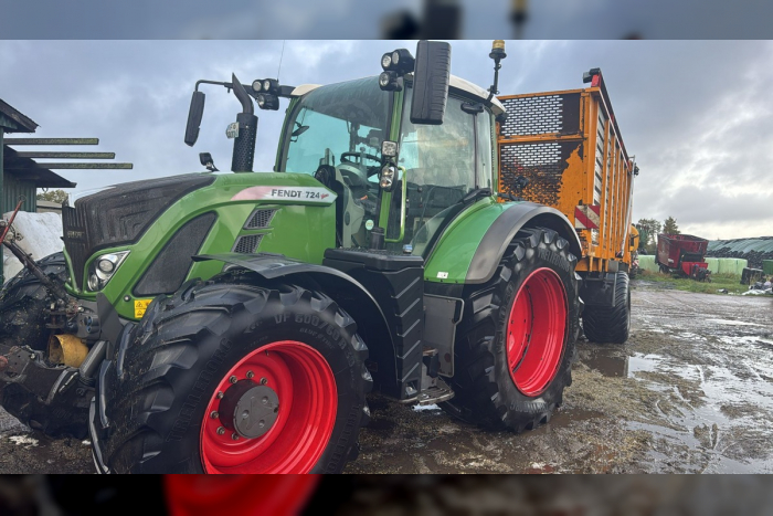 Ostenfeld: Traktor gestohlen, Polizei sucht Zeugen
