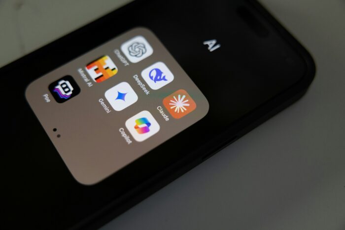 Claude Code: Geleakter Quellcode verrät System-Prompts und geplante Funktionen