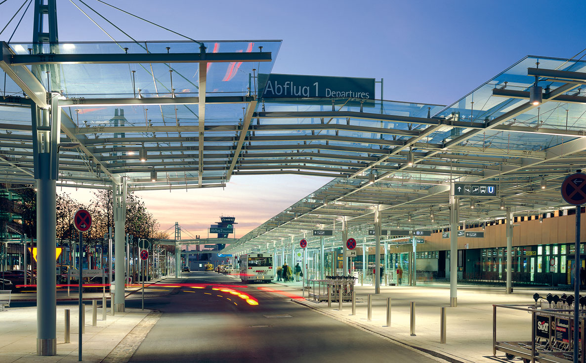 Flughafen Nürnberg: Renter lässt Koffer mit 16 Kilo Kokain zurück