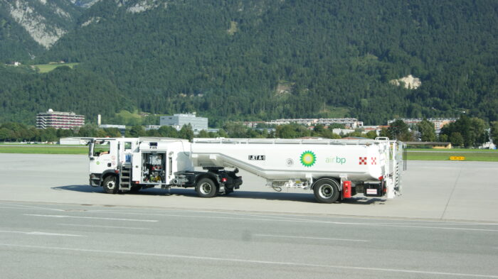 Internationale Energieagentur: Flugausfälle drohen! Europa hat nur noch für 6 Wochen Treibstoff