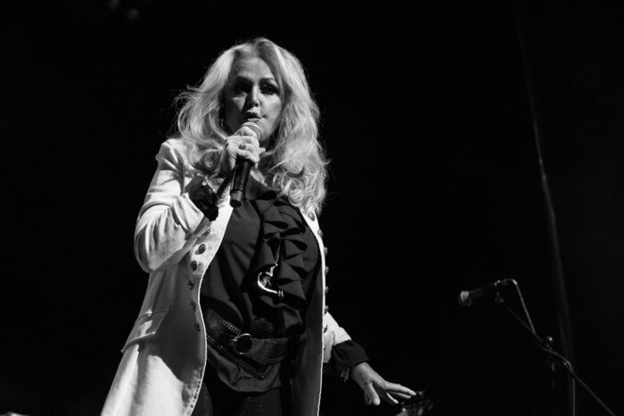 Nach Notoperation in Portugal: Bericht: Bonnie Tyler musste wiederbelebt werden