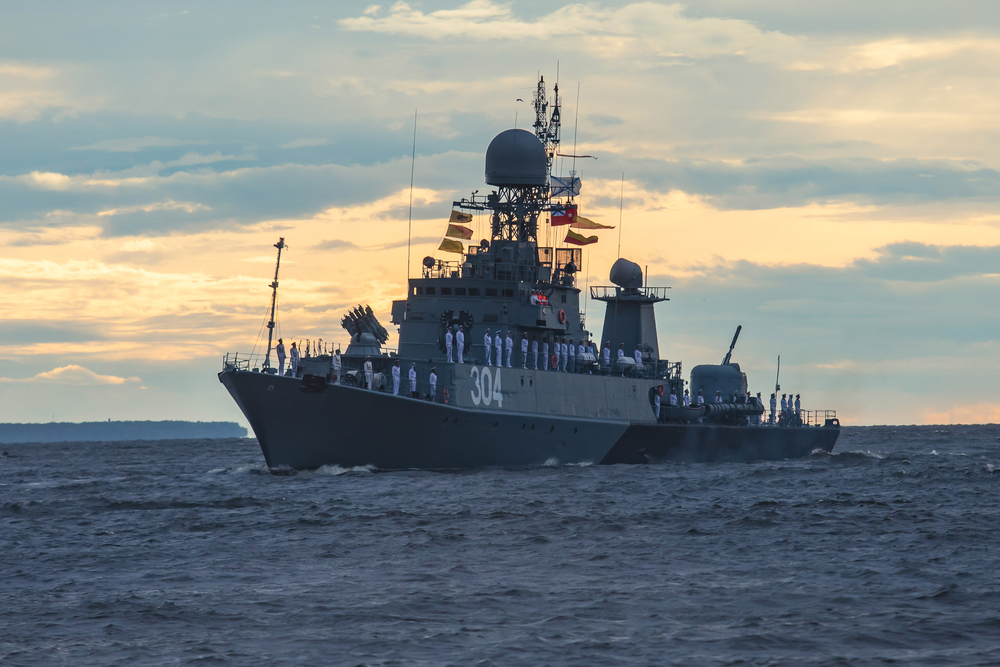 Russisches Kriegsschiff „Severomorsk“ vor Fehmarn – so reagiert die Nato