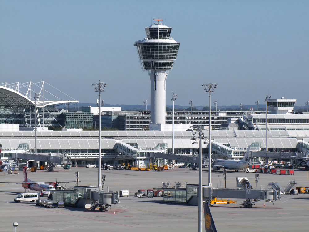 Flughafen München reagiert auf drohnenverdacht mit kurzer Sperrung