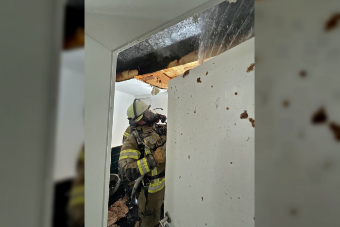 Neuss: Schwelbrand in Wohnhaus