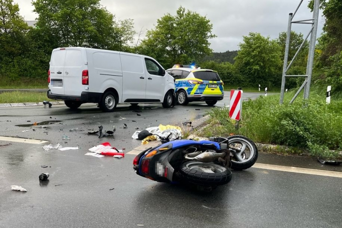 Riesel: Schwerer Unfall auf K50 bei Brakel