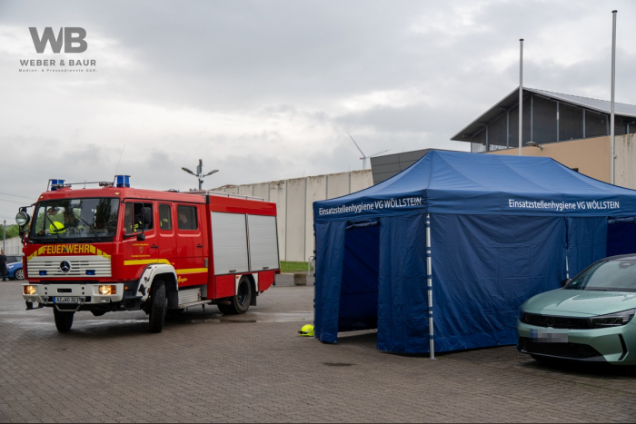 Wöllstein: Feuer in JVA Rohrbach, Feuerwehr rettet Personen und verhindert Ausbreitung