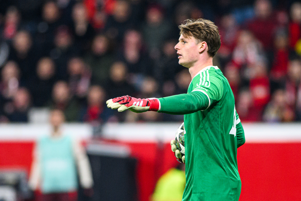 Basler mit klarer Ansage an Nagelsmann: „Stellt Urbig ins Tor!“