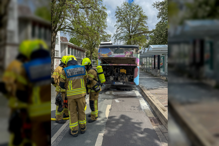 Detmold: Brennender Bus