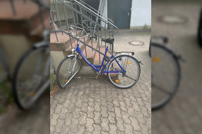 Wiesloch: Unbekannter Fahrradfahrer verursacht Unfall und lässt Fahrrad zurück