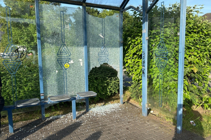 Daun: Vandalismus an Buswartehäuschen
