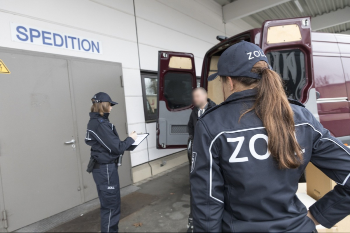 Mainz: Schwerpunktprüfung der FKS in der Paketbranche