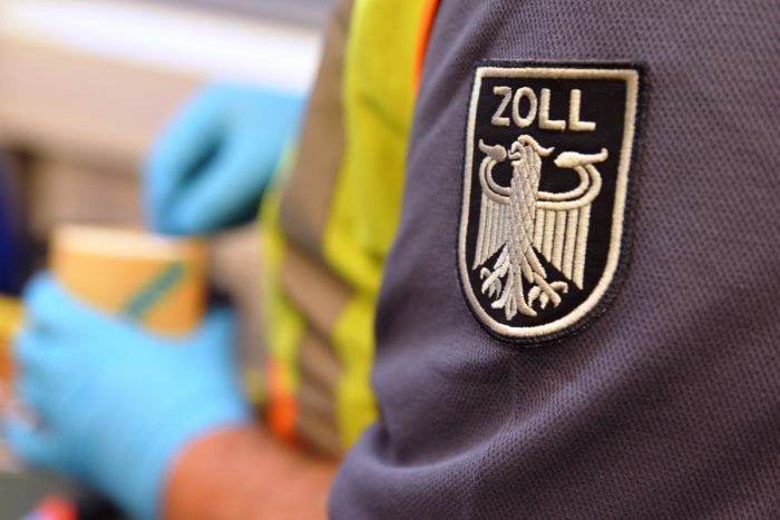 Bonn: Pressekonferenz Hauptzollamt Köln 2025