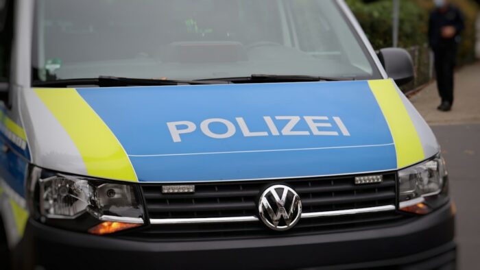 Gruppenvergewaltigung in Berlin? Frau stürzt sich aus Fenster
