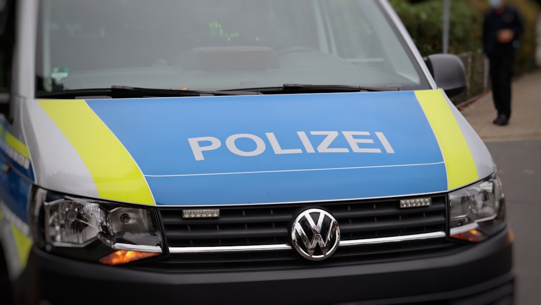 Gruppenvergewaltigung in Berlin? Frau stürzt sich aus Fenster