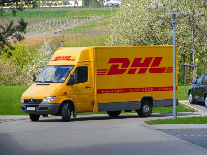 Deutsche Post wird degradiert: Was bedeutet das Kürzel DHL?