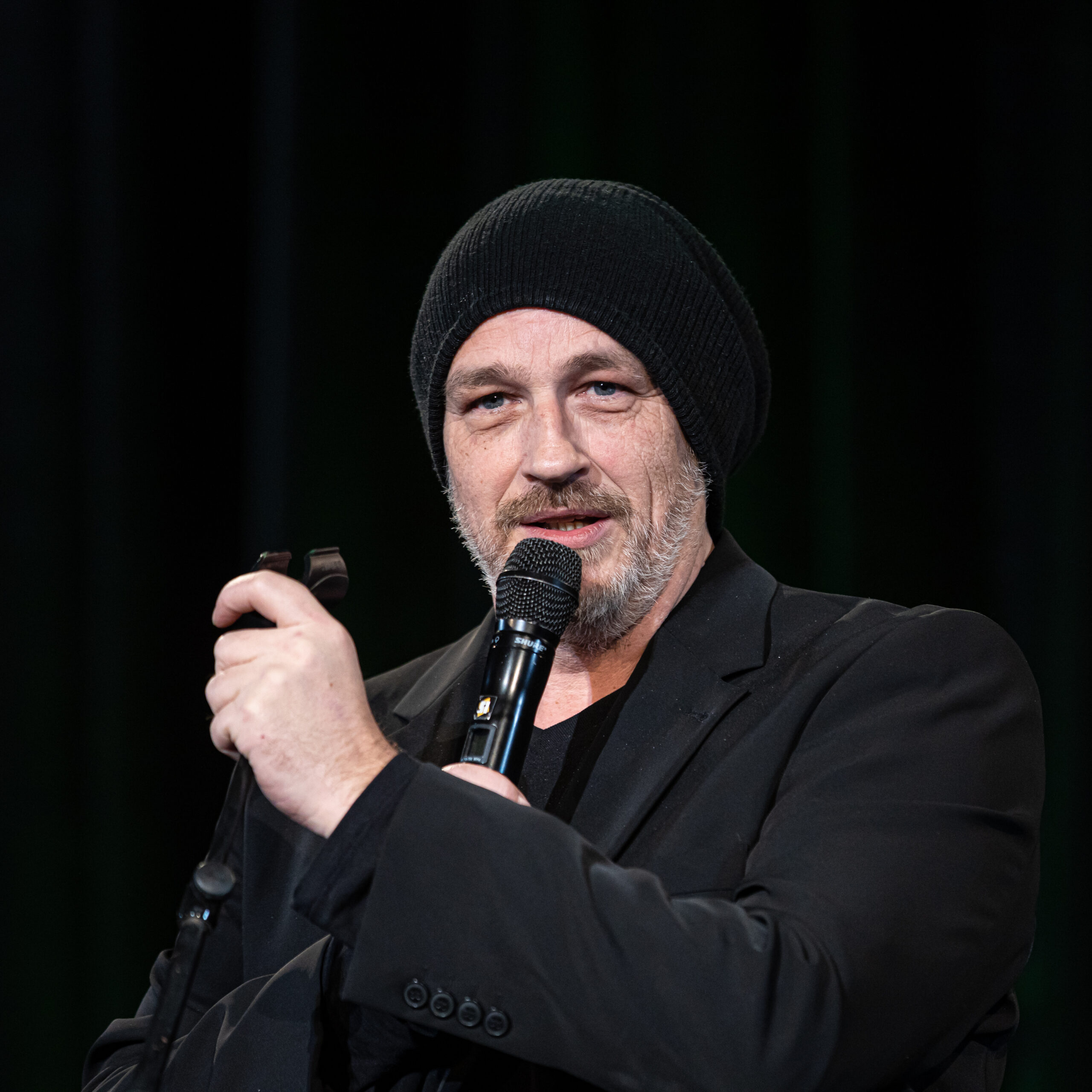Torsten Sträter spricht über seine Rückkehr zur Comedy nach gesundheitlichen Herausforderungen – Newsflash24