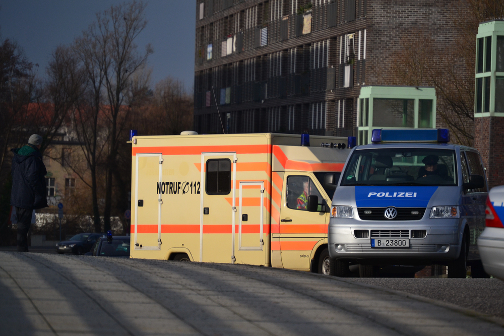Schwerer Vorfall in Berlin-Lichtenberg: Straßenbahn entgleist und verletzt zahlreiche Fahrgäste