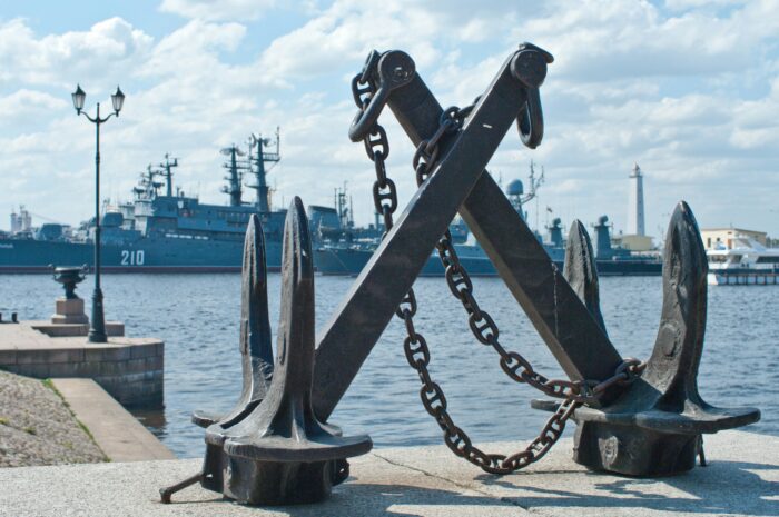Kreml kündigt Vergeltung an: Ukraine meldet schweren Treffer auf russisches Ostsee-Kriegsschiff